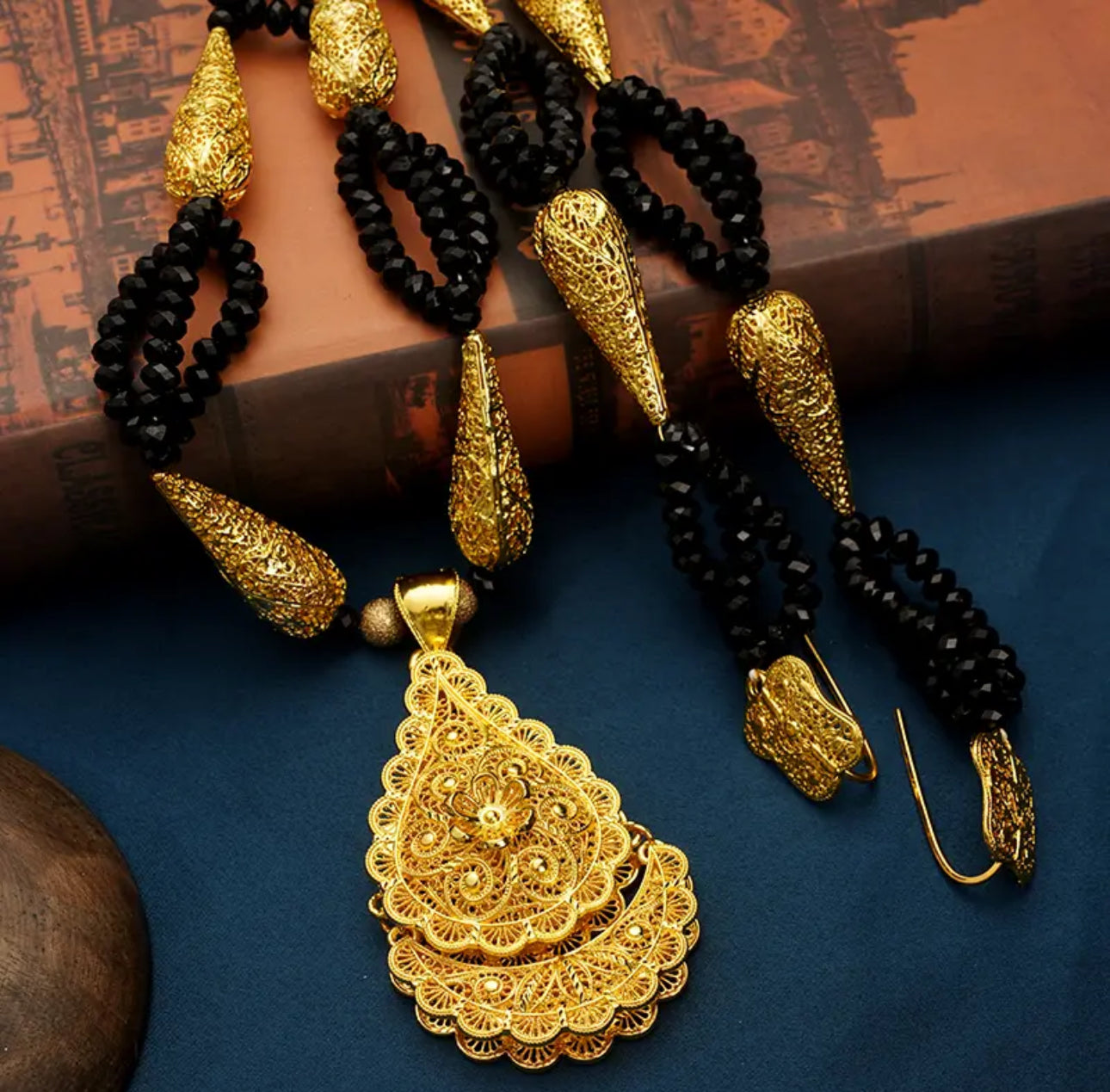 Collier long de Perles Joraq