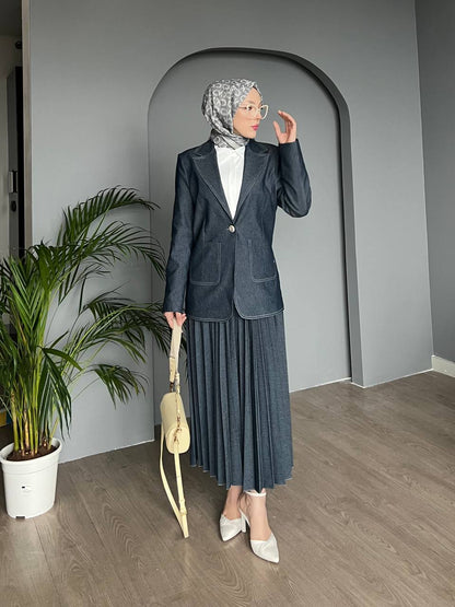 Ensemble blazer avec sa jupe longue plissée