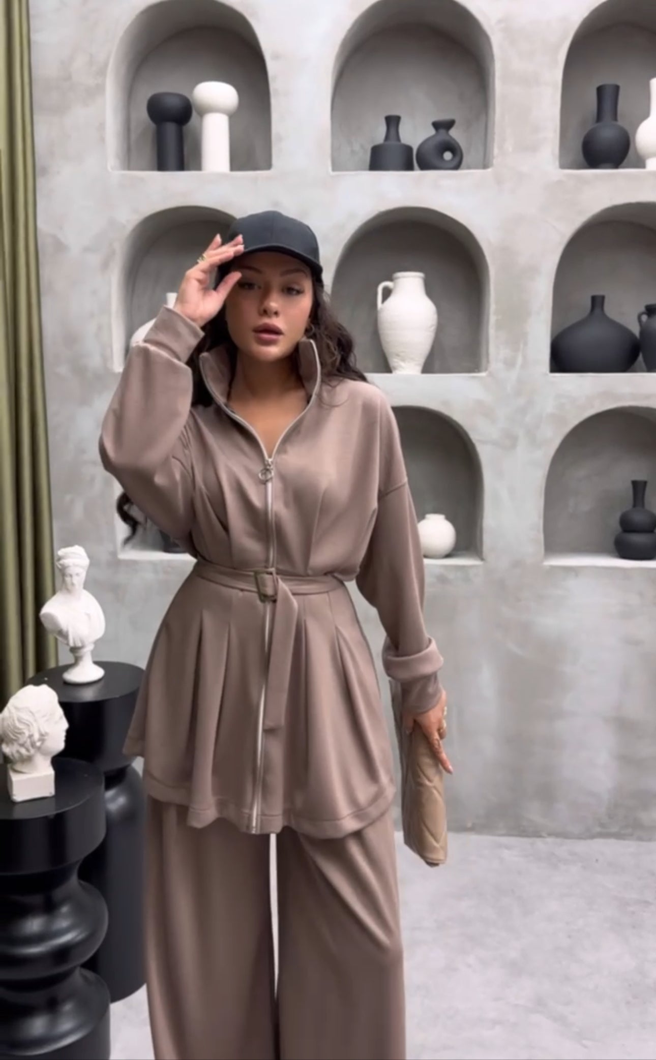 Ensemble Jogging Taupe avec Ceinture