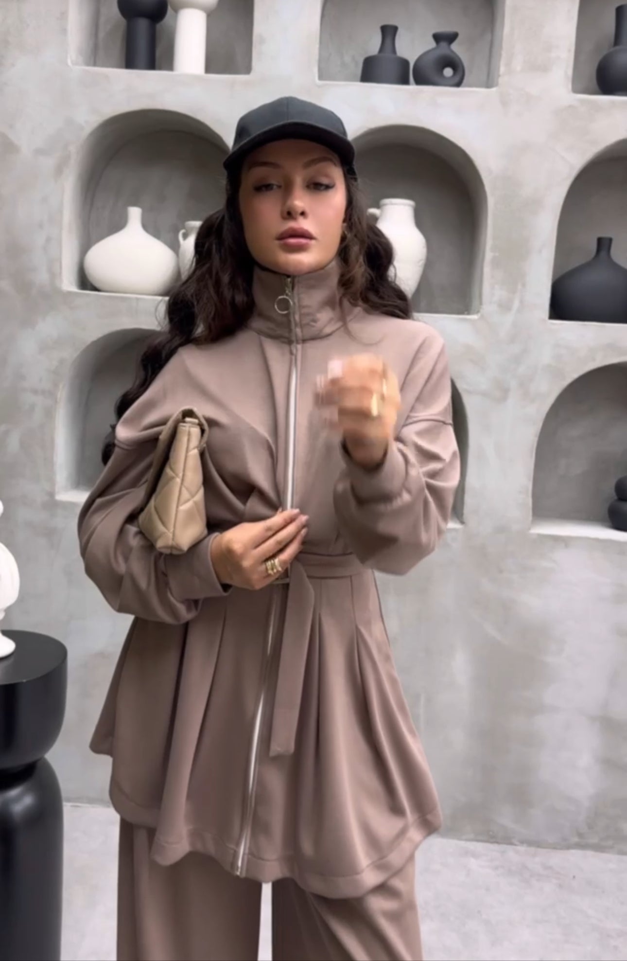 Ensemble Jogging Taupe avec Ceinture